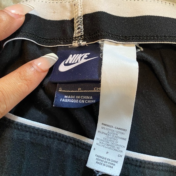 Leggings - Picture 2 of 3